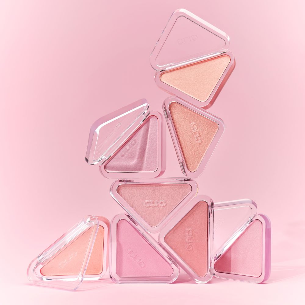 클리오_에센셜 블러쉬 탭 제품연출컷_01(온라인 한정).jpg